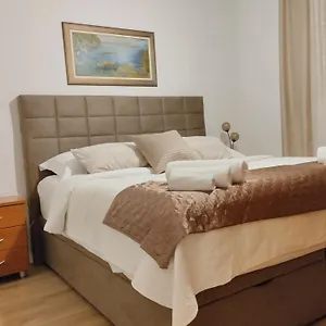 In , Zara Croazia